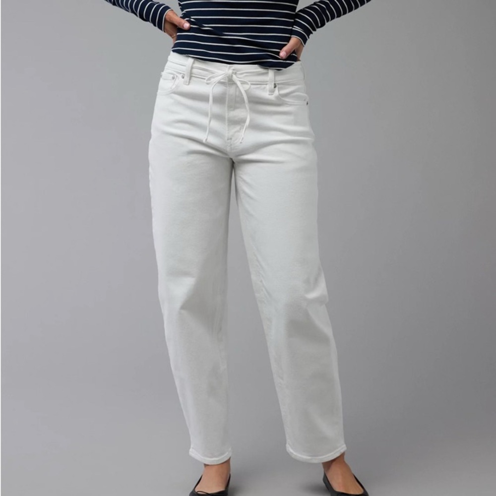 American Eagle white barrel jeans!